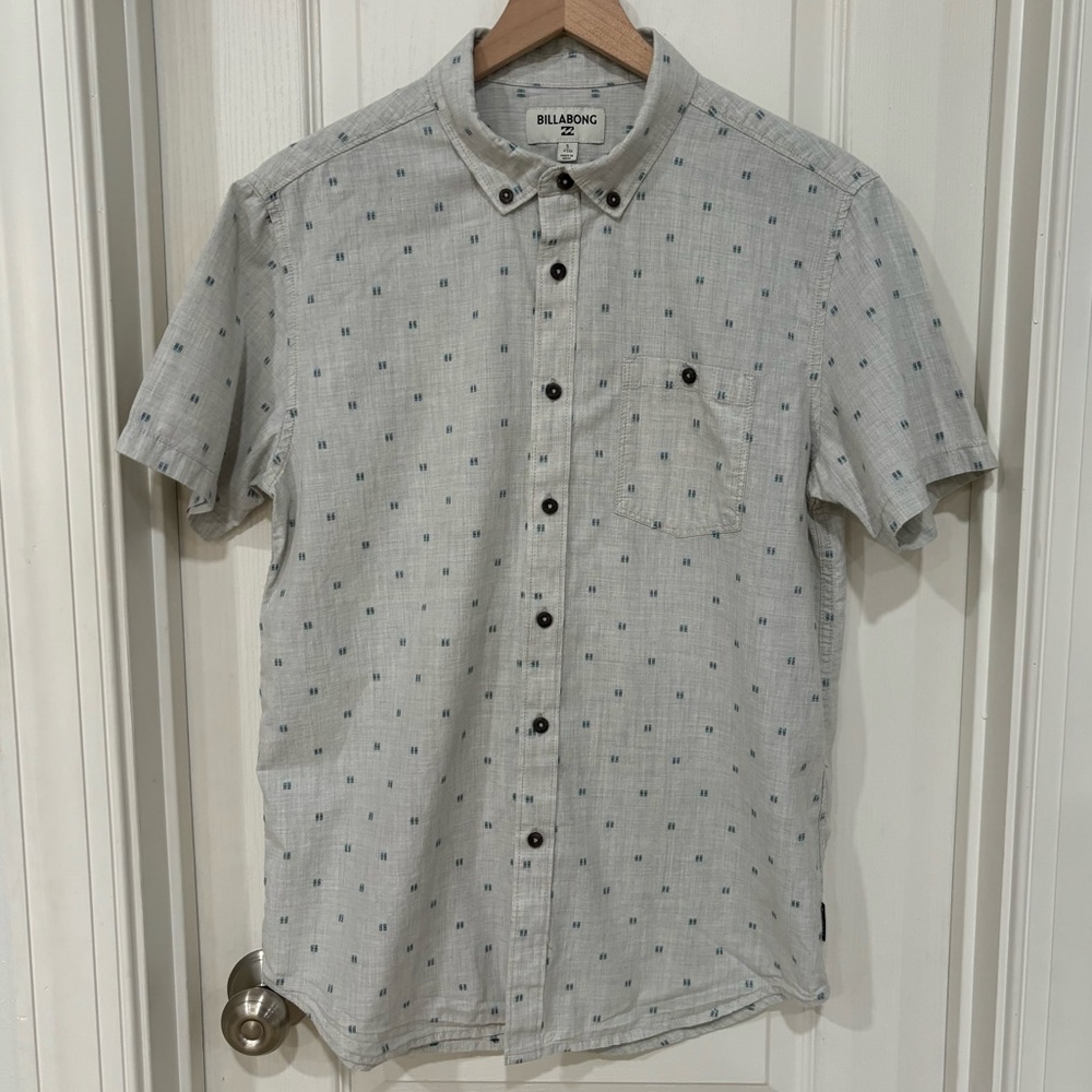 Billabong All Day Jacquard Short Sleeve Button Down Mens Size S Light Gray